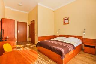 Отели типа «постель и завтрак» Villa Antares I & II Свиноуйсьце Двухместный номер с 1 кроватью или 2 отдельными кроватями-3